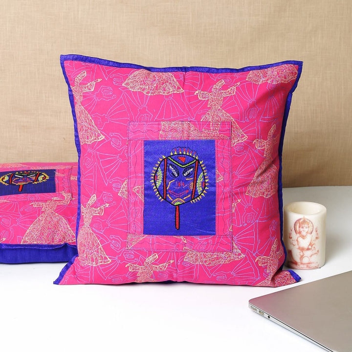 16x16 Inch Cushions Cover with Silk Embroidery of a Doodle Face (Pink Colour)