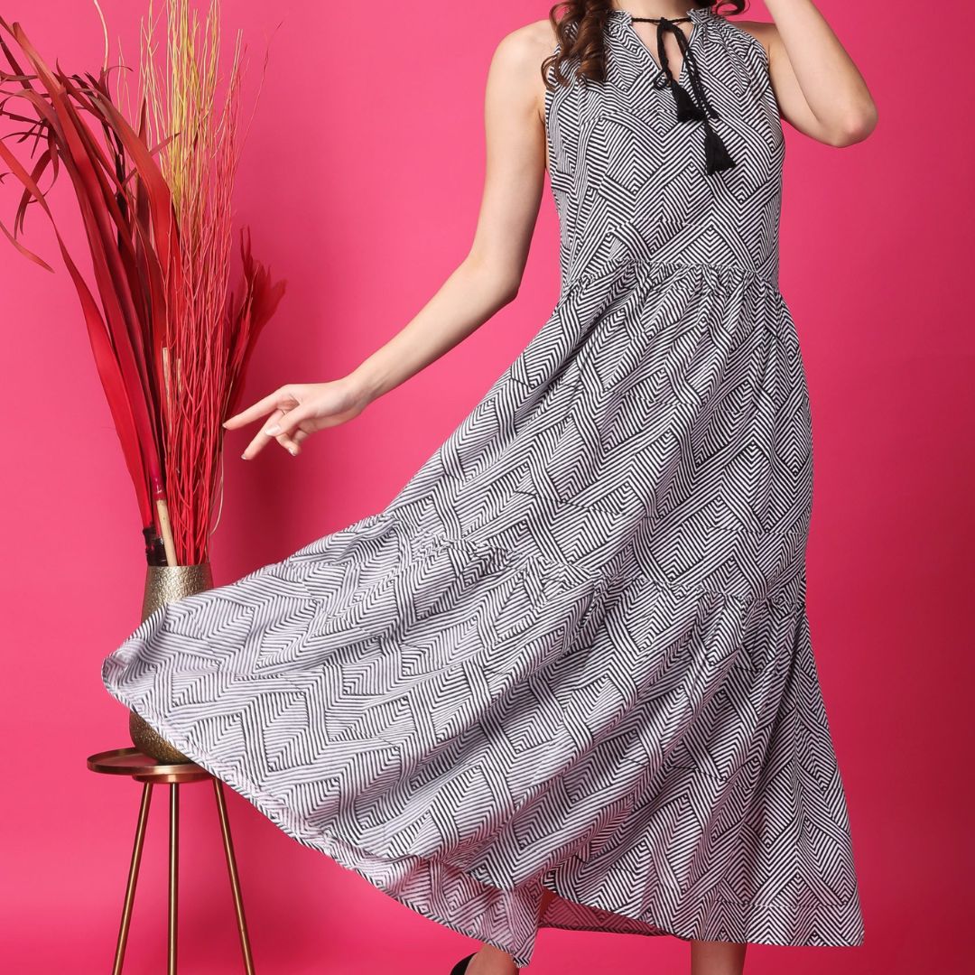 Indha Women Block Printed Flared Black &amp; White Dress  | Zig Zag Print Long Dress | Rayon Dress -XL