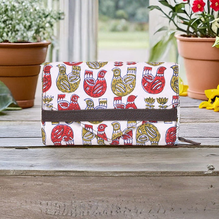 Indha Hand Block Printed Cotton Fabric Wallet for Girls | YKK Brand Zipper Ladies Wallet| Clutch Wallet | Cotton  Purse| Card Cash Coin Holder for Women | Hand Carry Wallet