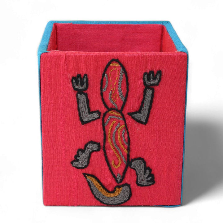 Indha Creative Handmade Pen Stand | Reptile Motif Pen Holder I Pink &amp; Crystal Blue | Quirky Penstand |