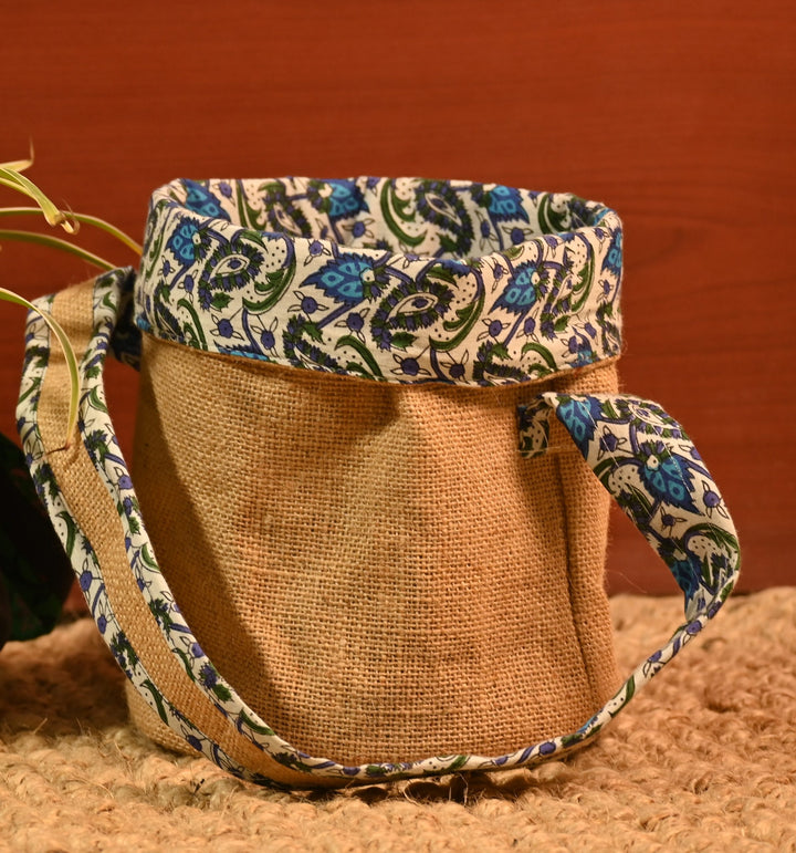 INDHA Planter Cover | Natural Jute Planter Cover | | Eco-Friendly | Gifting | Home Décor | Handmade | Recyclable | Water Resistant Cover | Garden Utility | Plant Accessory | Garden Décor