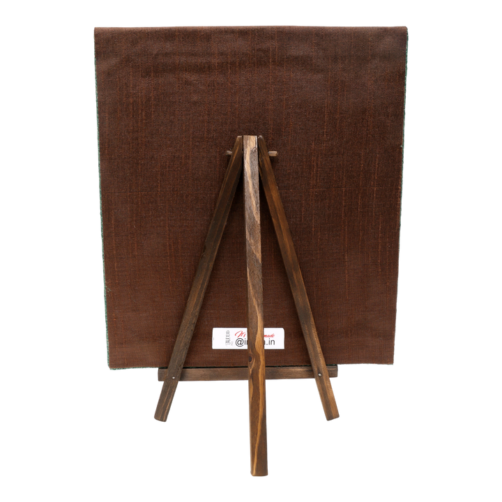 Indha Hand-Embroidered African Elephant – Silk Textile Art with Mini Wooden Easel A vibrant elephant motif stitched on rich silk—tabletop ready, gift-ready