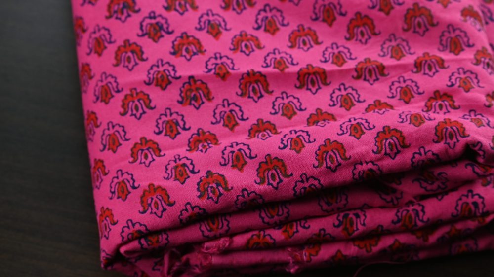 INDHA Hand Block-Printed Jaipuri Cotton Fabric Pink | Flower Motif  Fabric | Hand Block Printed Fabric | Home Utility | Fashion Utility | Gifting | Gifts For Him | Gifts For Her | Home Furnishing | 3 Meter X 42-44 Wide