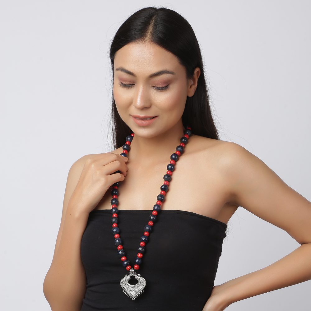 Buy Priyaasi Red & Black Necklace & Earring Set Online At Best Price @ Tata  CLiQ