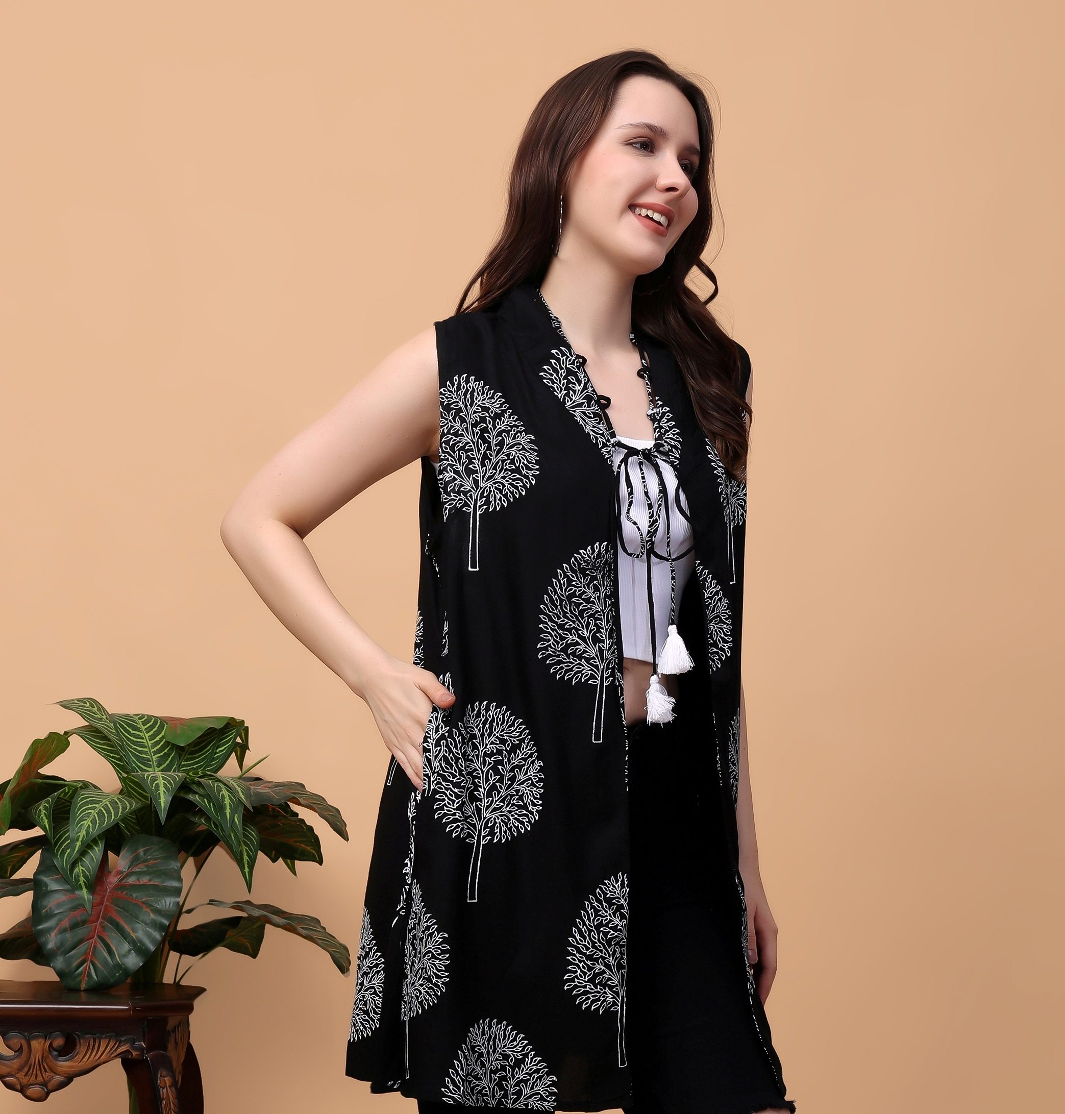 Indha Block Printed Short Shrug Jacket for Girls/Women